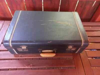 White Star vintage suitcase - Image 1 of 4