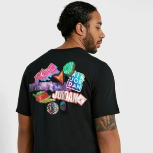 RARO Nike Jordan Pegatina Mash Logotipo Camiseta Marcas De Colección Estilo CD5638-010 - NUEVO - Imagen 1 de 8