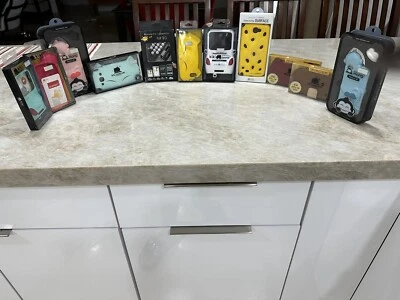 iPhone & Galaxy Allotment Older Models. - Image 1 of 4