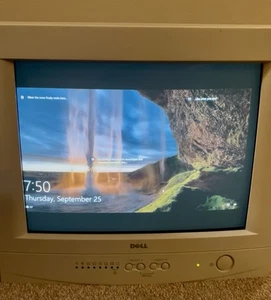CRT Monitor Dell 14" Vintage Retro Gaming Computing Model E550 2000 Y2K - Picture 1 of 8