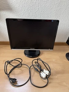 Samsung SyncMaster LCD Monitor LS22MEWSFV/EDC - Bild 1 von 4