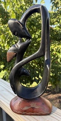 15" Punta Cana Madera Tallada Arte Escultura Estatua Beso Pareja Estatuilla Decoración Foto 1 de 4