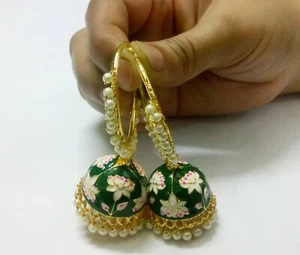 Perle verdi indiane Jhumki con Meenakari dipinte a mano gioielli da sposa matrimonio - Foto 1 di 4