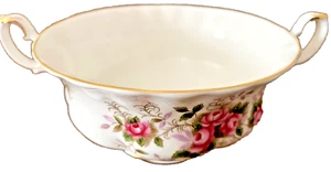 Lovely Royal Albert Lavender Rose Twin Handled Soup Coupe - Mint - Picture 1 of 4