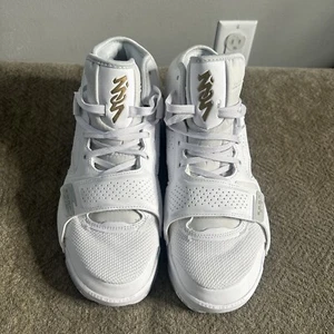 Size 10.5 - Jordan Zion 2 TB White Metallic Gold - Picture 1 of 7