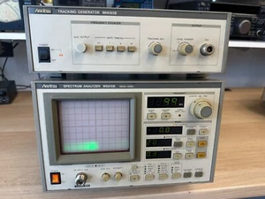 ANRITSU SPECTRUM ANALYZER MS610B 10 KHZ-2GHZ E TRACKING GENERATOR MN 680 B - Foto 1 di 17
