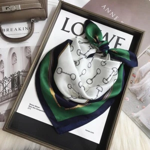 100 % Maulbeerseide 20 Zoll kleiner quadratischer Schal Damen Halstuch Halstuch schwärzlich grün - Bild 1 von 4