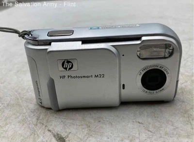 HP Photosmart M22 Silver 4MP 12.8/16.5 6.1mm Auto Focus Digital Camera - Image 1 of 4