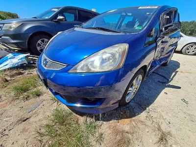 Used Air Cleaner Assembly fits: 2010 Honda Fit  Grade A - Image 1 of 4