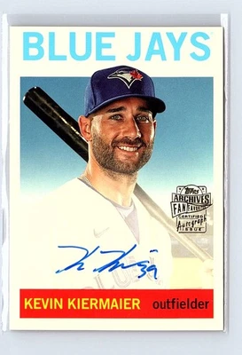 Archivos Topps 2023 Kevin Kiermaier en tarjeta automática 1964 favoritos de los fanáticos Blue Jays Foto 1 de 2
