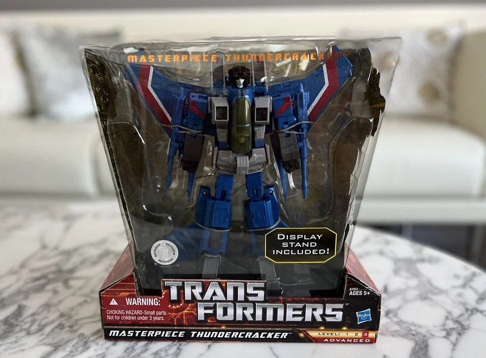 2012 NEW Hasbro Transformers Masterpiece Thundercracker Toys R Us Exclusive  - Image 1 of 4