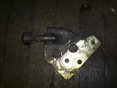 2005 polaris super sport 550 fan perc motor torque arm - Imagem 1 de 2