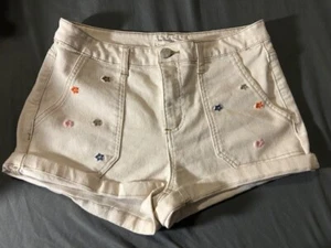 Ban Jara Damen creme Denim Blumen bestickt Shorts Größe 7/27 - Bild 1 von 2