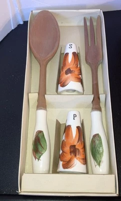 Hostess Set Salad Serving Wooden Spoon & Fork Hand Painted Ceramic Handle w/S&P - Image 1 of 4