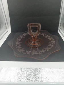  Vintage Pink Depression Glass  Sandwich Server Tidbit Etch Berries & Vines 11" - Picture 1 of 11