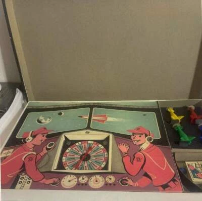 VTG SAML GABRIEL SONS CO., EARTH SATELLITE SPACE BOARDGAME 1956 EXC NEAR COMPLE - Image 1 of 4