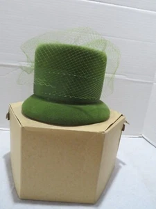 VTG WOMENS PEACHBLOOM VELOUR CLOCHE HAT GREEN W/NETTING MEDIUM - Picture 1 of 13