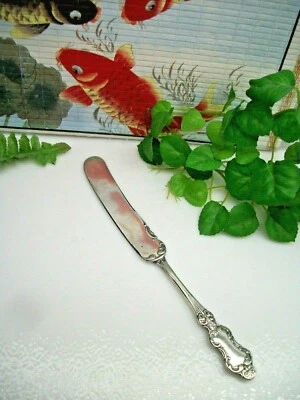 Antiguo International Rogers Bro.  Cuchillo de cena flamenco 7 3/8" tamaño juvenil 1894 Foto 1 de 4