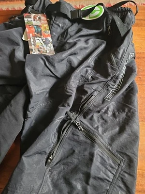 Endura Hummvee Mens Medium Shorts MTB Camo Black - Image 1 of 3