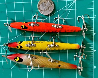 LOTE DE COLECCIÓN 3 SEÑUELOS DE PESCA SMITHWICK DEVILS CABALLO MADERA TOPWATER SUPERFICIE CRANKBAITS Foto 1 de 4