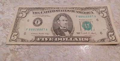 Rare Five Dollar Bill 1988 with Double Unique Digits Rare Misalign F88828887A - Image 1 of 4