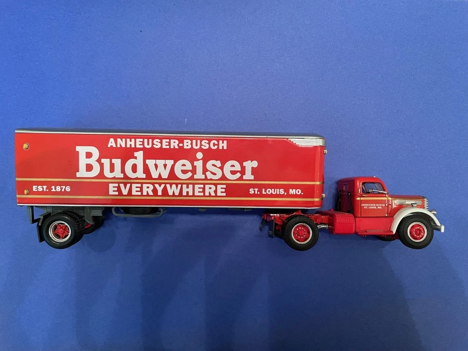 1998 Mattel Matchbox Budweiser 1948 Diamond T Truck and Trailer - Image 1 of 4