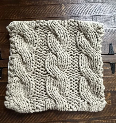 Pottery Barn Chunky Colossal Hand Knit Pillow Cover Putty Beige Pre Own Read - Image 1 of 4