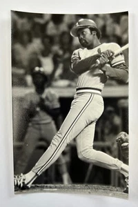 George Hendrick (1979) St. Louis Cardinals Vintage Baseball Postcard PCSC - Picture 1 of 2