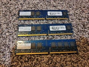 Quantity of Three 1G Elixir M2Y1G64TU8HB0B-3C PC2-5300U-555-12-E1 RAM Sticks - Picture 1 of 6