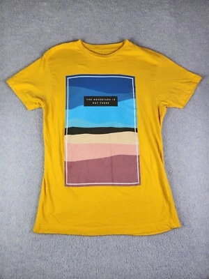 Ocean Current The Adventure is Out There T 恤男式中号黄色 — 第 1/4 张图片