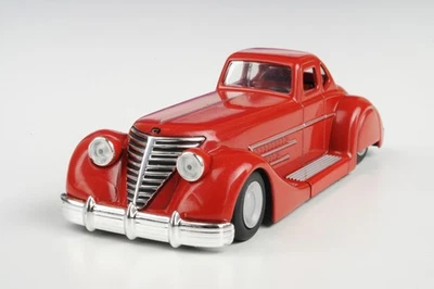 BM0012 Eaglemoss 1/43 Model Batmobile w/Magazine - Image 1 of 2