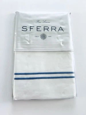 Almohada Sferra Grande Hotel Blanca Azul Falsa Algodón Grapa Larga 21x26 Talla Estándar Foto 1 de 4