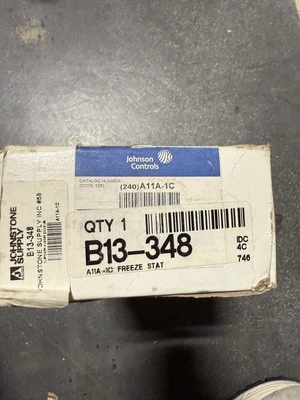 A11A-1C Penn/ Johnson Controls/Trane Low Temperature Cutout Control Manual Reset - Image 1 of 3