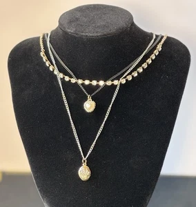 Juicy Couture Layering Necklace set Locket Charm Necklace Gold & Silver - Picture 1 of 4