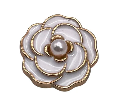 Flower Faux Pearl  Gold & White tone Metal Main Front Replacement Button .75" - Image 1 of 3
