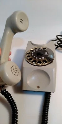Telefono fisso a disco vintage - TS SAFNAT Mod. CHICCO - Design Nizzoli grigio - Immagine 1 di 4