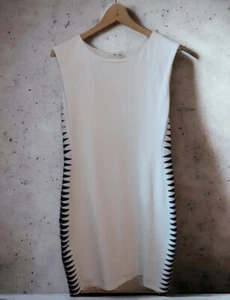 Baile Dub Dress In Alabaster and  Black  Bandage Black Size L Pull Over  - Picture 1 of 3