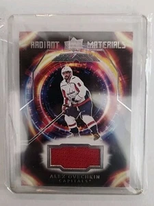 2018-19 SPx Alexander Ovechkin cubierta superior negro materiales radiantes #RM-AO - Imagen 1 de 2