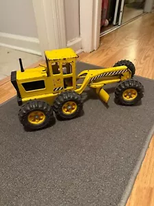 Vintage Yellow Tonka Road Scraper Grader Plow Tractor 16210-A Pressed Steel 17” - Picture 1 of 12