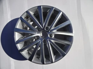 1x Llanta de aluminio 5C0601025A 5C0601025AH original VW Jetta 5C Queensland 7Jx17H2 ET54_ - Imagen 1 de 12