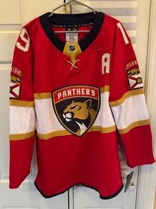 Camiseta deportiva Matthew Tkachuk grande roja local de los Florida Panthers - Imagen 1 de 5