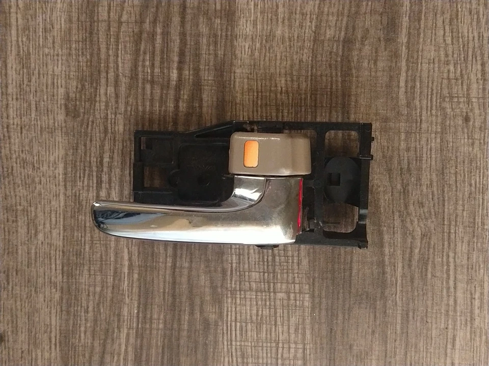 Manija interior delantera derecha Toyota Avalon 2000 2001 2002 2003 2004 OEM Foto 1 de 4