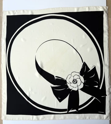 RARO CHANEL AÑOS 90 Vintage Negro + Crema Bufanda con Lazo + Camelia, Seda, Como Nuevo Foto 1 de 4