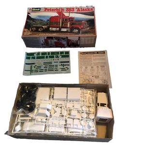 Revell Peterbilt 353 Alaska 1:25 Model Kit - Sealed Inside - Picture 1 of 11