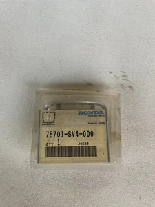 Genuine Honda Rear Center Emblem for Honda Accord 75701-SV4-000 - Picture 1 of 1