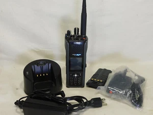 Harris XG-100P Multi Band P25 Cyfrowe przenośne radio Trunking AES / DES WIDEBAND - Zdjęcie 1 z 5