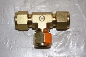 1/2" Tube Brass Tee Union Fitting Ham-Let 764LB1/2 - Picture 1 of 5