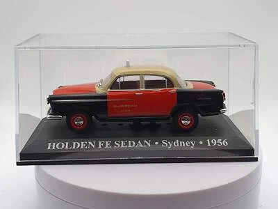 Holden Sedan Taxi Edicola 1/43 Rosso - Immagine 1 di 3