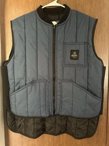 RefrigiWear Insulated Vest Men’s XL Quilted Blue Black Zipper 3 Pockets 0599R - Picture 1 of 15
