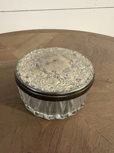 Joyería/baratijas vintage de vidrio de cristal con tapa enchapada en plata en relieve - Imagen 1 de 7